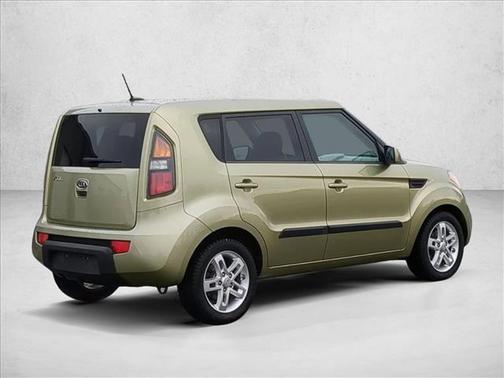 2011 Kia Soul +