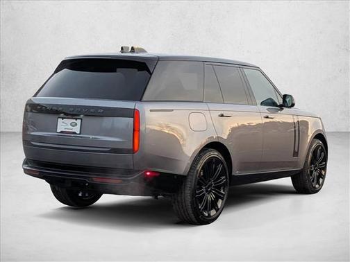 Eiger Grey Metallic 2026 Land Rover Range Rover P530 SE