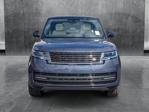 2025 Land Rover Range Rover P400 SE