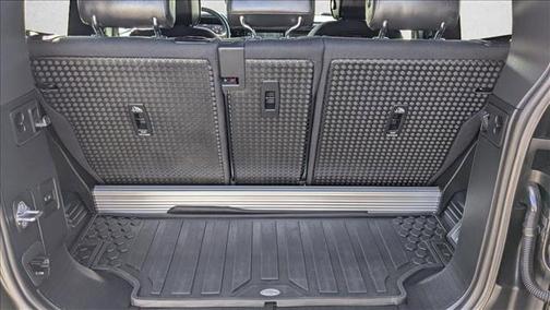 Santorini Black Metallic 2021 Land Rover Defender 90 X