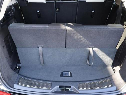 Fuji White 2023 Land Rover Discovery Sport SE R-Dynamic