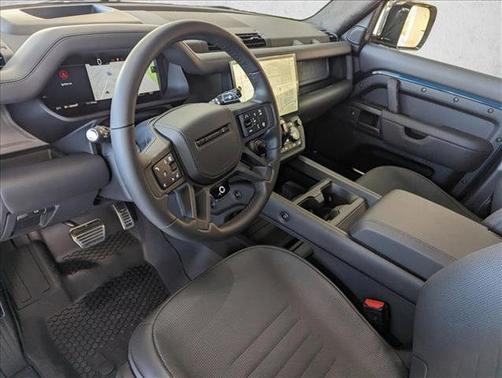 2026 Land Rover Defender OCTA