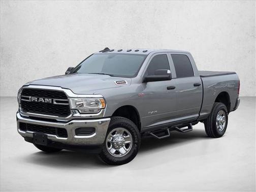 2022 RAM 2500 Tradesman Crew Cab 4x4 6'4' Box