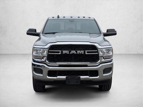 2022 RAM 2500 Tradesman Crew Cab 4x4 6'4' Box