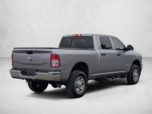 2022 RAM 2500 Tradesman Crew Cab 4x4 6'4' Box