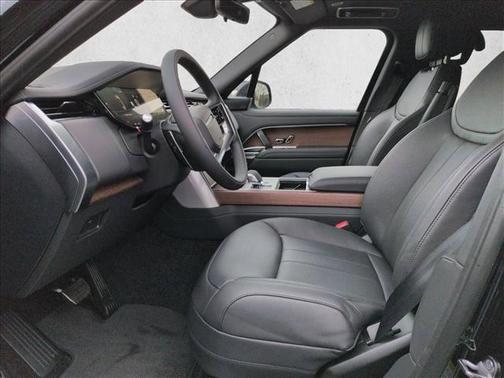 2026 Land Rover Range Rover P530 SE 7 Seat
