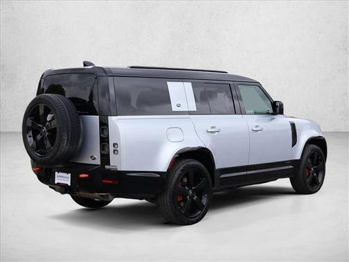 Hakuba Silver Metallic 2023 Land Rover Defender 130 X