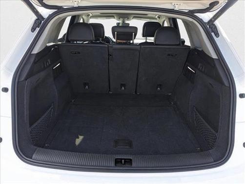 2022 Audi Q5 45 S line Premium Plus