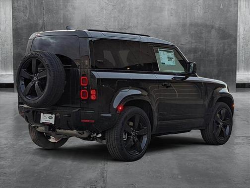 2025 Land Rover Defender X-Dynamic SE