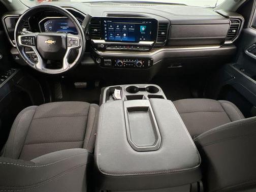 Sterling Gray Metallic 2025 Chevrolet Silverado 1500 LT