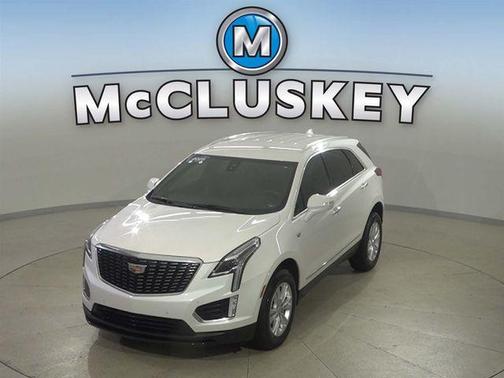 Crystal White Tricoat 2025 Cadillac XT5 Luxury