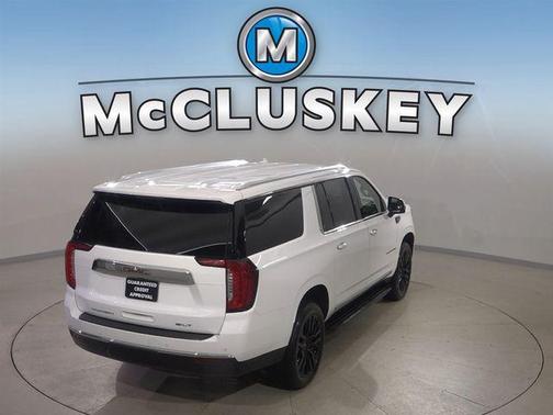 Summit White 2023 GMC Yukon XL SLT
