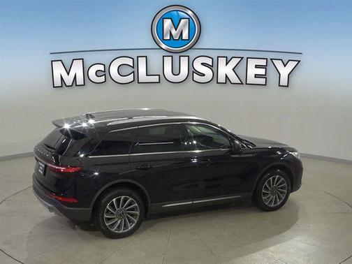 Infinite Black Metallic Clearcoat 2023 Lincoln Corsair Reserve