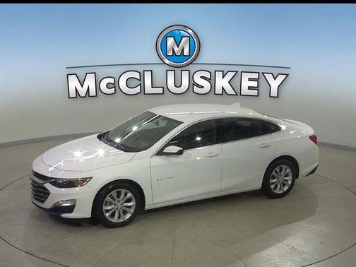 Summit White 2025 Chevrolet Malibu FWD 1LT