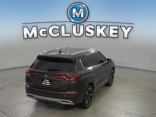 Deep Bronze Metallic 2022 Mitsubishi Outlander SEL S-AWC