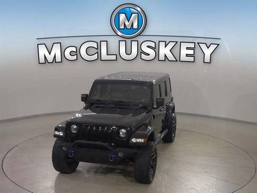 Black Clearcoat 2018 Jeep Wrangler Unlimited Sahara