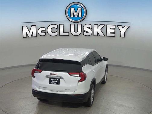 Summit White 2024 GMC Terrain SLE