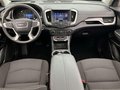 Summit White 2024 GMC Terrain SLE