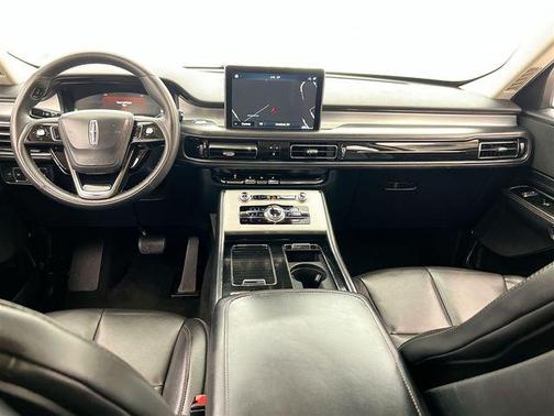 Pristine White Metallic Tri-Coat 2022 Lincoln Aviator Standard AWD