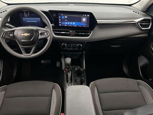 Summit White 2025 Chevrolet Trailblazer LT