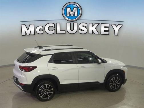 Summit White 2026 Chevrolet Trailblazer LT