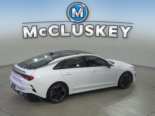 Glacial White Pearl 2024 Kia K5 GT-Line