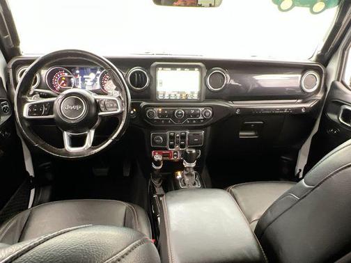 Bright White Clearcoat 2022 Jeep Wrangler Unlimited Rubicon 392