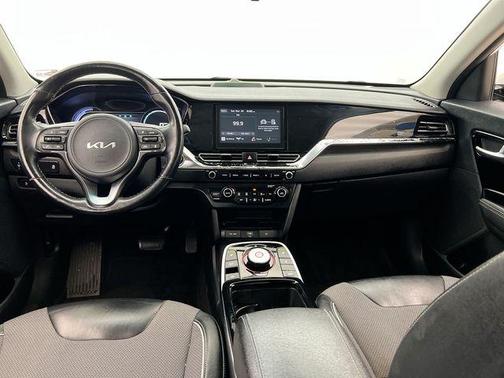 Snow White Pearl 2022 Kia Niro EV S