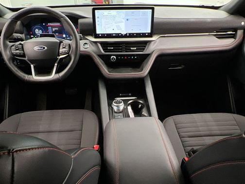 Black Metallic 2025 Ford Explorer ST-Line
