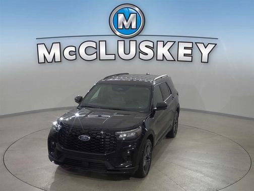 Black Metallic 2025 Ford Explorer ST-Line