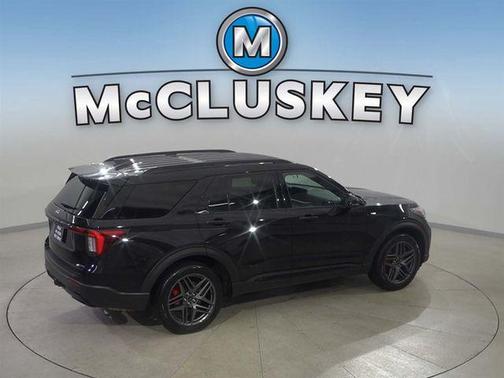 Black Metallic 2025 Ford Explorer ST-Line