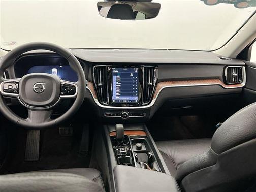 Silver 2025 Volvo V60 Cross Country Plus, B5 AWD Gas (mild hybrid)
