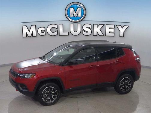 Red Hot Pearlcoat 2025 Jeep Compass Trailhawk