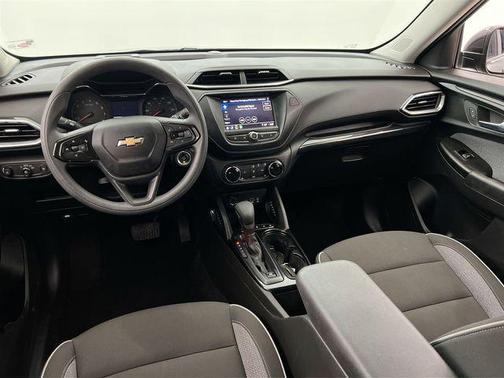 Mosaic Black Metallic 2023 Chevrolet Trailblazer LT