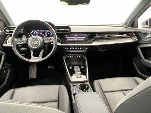 Florett Silver Metallic 2024 Audi A3 Premium