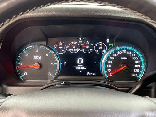 Summit White 2020 Chevrolet Suburban Premier