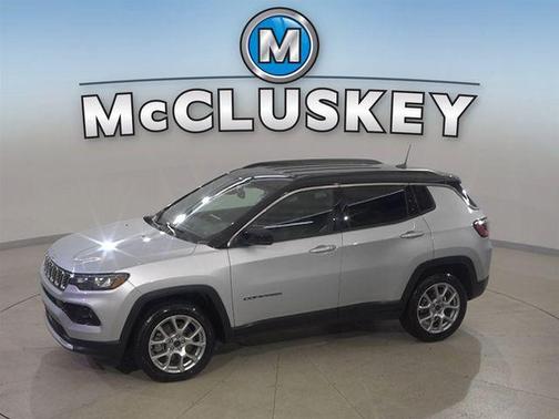 Silver Zynith Metallic Clearcoat 2025 Jeep Compass Limited