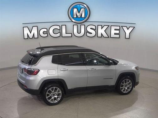 Silver Zynith Metallic Clearcoat 2025 Jeep Compass Limited