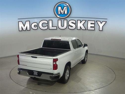 Summit White 2024 Chevrolet Silverado 1500 LT
