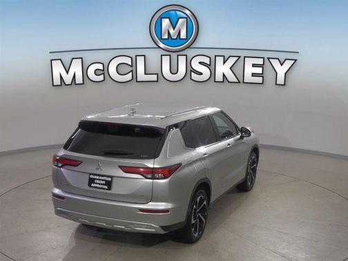 Alloy Silver Metallic 2024 Mitsubishi Outlander SE S-AWC