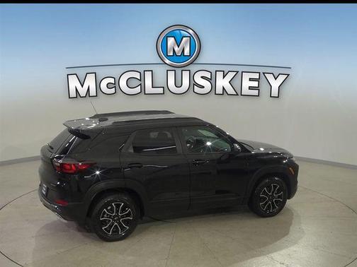Mosaic Black Metallic 2026 Chevrolet Trailblazer ACTIV