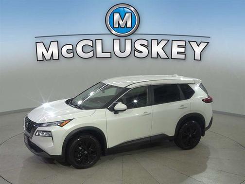 Pearl White Tricoat 2023 Nissan Rogue SV