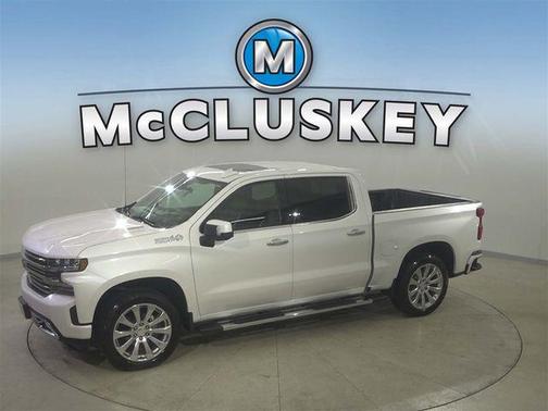 Iridescent Pearl Tricoat 2021 Chevrolet Silverado 1500 High Country