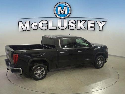 Onyx Black 2024 GMC Sierra 1500 SLT