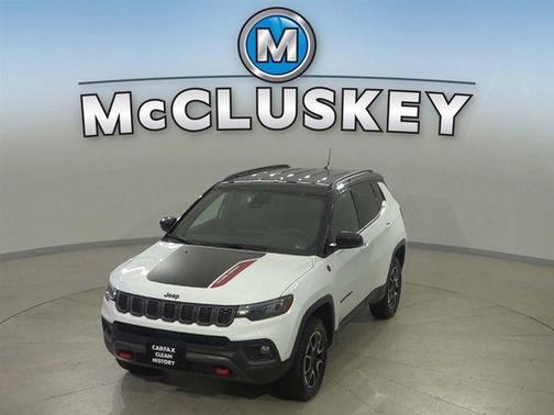 Bright White Clearcoat 2025 Jeep Compass Trailhawk