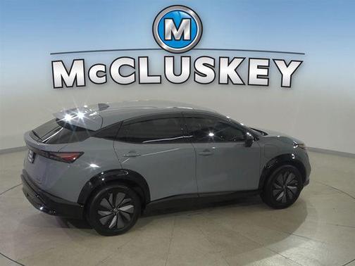 Boulder Gray Pearl 2023 Nissan ARIYA ENGAGE