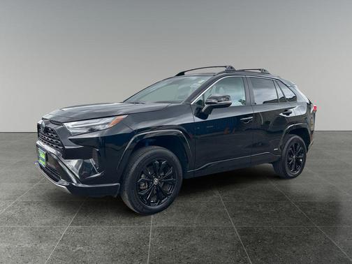 Midnight Black Metallic 2022 Toyota RAV4 Hybrid SE