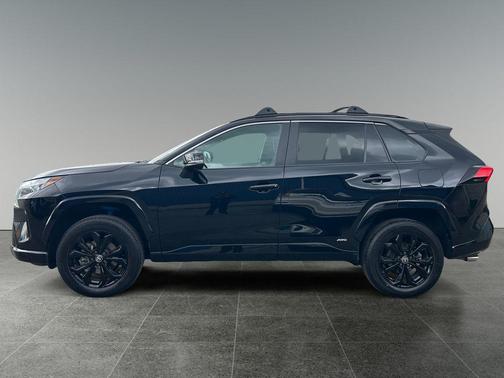 Midnight Black Metallic 2022 Toyota RAV4 Hybrid SE