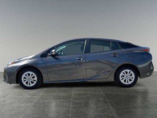 2016 Toyota Prius Two