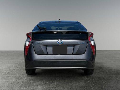 2016 Toyota Prius Two